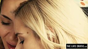 Skinny blondes have fun with nipples and cunnilingus