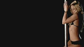shakira pole dancing