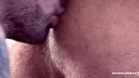 Bodybuilder gets rimjob from masked hunk in hot scene