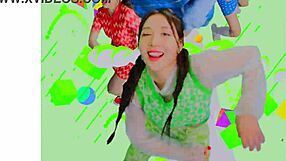 Loona hula hoop music video
