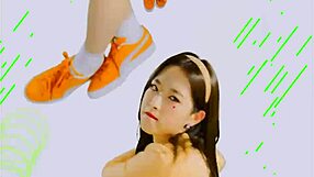 Loona hula hoop dance in Mv