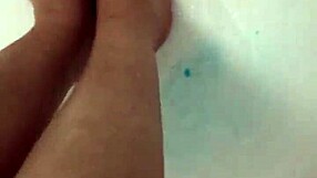 i take off my nylon and take a shower 😊