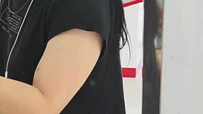 Colombian Girlfriend Supports Real Madrid In Exciting Match!