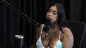 Black beauty Morena's big tits and amateur action