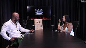 Black beauty Morena's big tits and amateur action