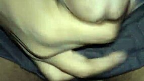 इंडियन देसी कॉक को मेरे रूम में ब्लो किया गया