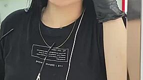 Colombian Girlfriend Supports Real Madrid In Exciting Match!