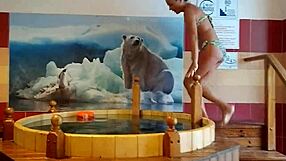 I’m flashing and touching myself in a risky public spa