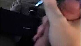 lucky stranger scores nudes from sexy amateur model joyliii