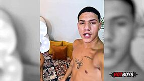 fodendo o novinho ninfeto no rabo apertado