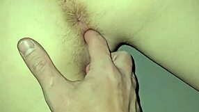 अरे सौतेली बहन, आज बिस्तर में तेरी तंग चूत कैसी लग रही है?