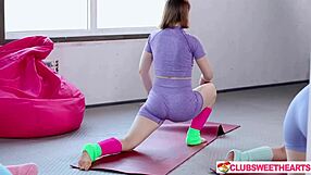 Yoga class for club sweethearts: balance or pleasure?