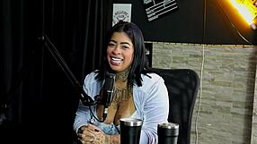 morena safada marcelly melo shows off wild blowjob skills