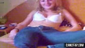 blonde teen 18+ shares her amateur porn video.