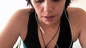 Get some German lessons with a sexy brunette
