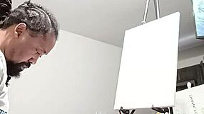 Is cubby so lovely naked?