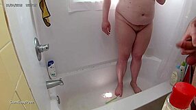 Liza gets a massive facial in the tub