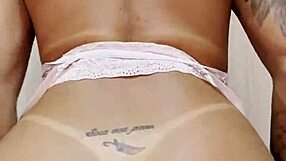 cheguei do trabalho cheio de tesão, quer ver como fodi minha mulher na cozinha?