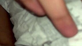 कैसे मैं अपने पापा के बारे में सोचकर ही गीली हो जाती हूं! मेरा शरीर हर सेकंड डैडी की चाहत करता है!