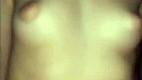 घरेलू पॉर्नो मेरी नाराज साली के साथ पजामा में