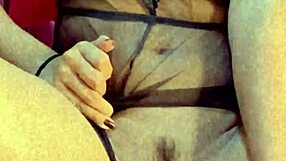 licking pussy leads to intense squirting orgasm