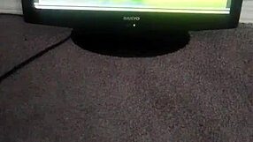 The SPYRO 3 SHOWER scene unfolds with bathing action.