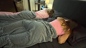 दोस्त का बॉयफ्रेंड मुझे चोदता है