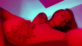 A masseur gives a soft massage with his hands and then a hard fuck to an orgasm