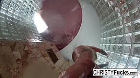 i had hot shower fun with christy n dahlia