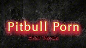 arrombado o cuzinho da minha mulher e gozando dentro