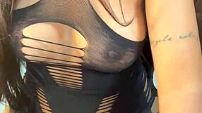 Too Hot Girl Licks Pussy In Cunilingus Masturbation!