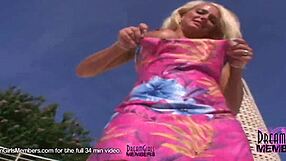 Wow, Stunning Blonde Flashes in Public Adventure!