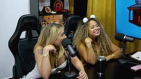 Bruna and Isa twerk and show their pussies on podcast, leaving Ruan speechless