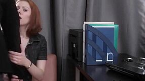 आइडियल को बुजुर्ग टीचर ने हार्डकोर ब्लोजॉब और शेव्ड चूत ड्रिलिंग के लिए लुभाया