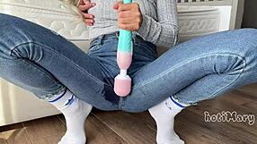 She lost the challenge not to cum three times