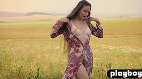 Perfect Joy With Sexy Teen 18+ Joy Draiki Posing Naked!