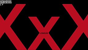 vêtements sexy on a skinny black beauty with cute skirt and stunning legs