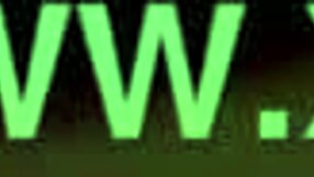 Hot Milf Masturbates To Orgasm For Neighbors!