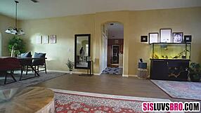 हॉर्नी स्टेपसिस स्टेपब्रदर के बड़े काले लंड के एक्शन को रोक नहीं पाती