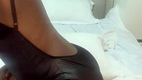 Twerking Shaking Bouncy Ass