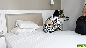 Duda Pimentinha prepares for teen porn scene backstage