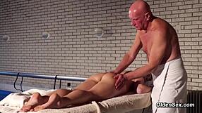 दिल धड़कता है जब बूढ़ा दादाजी इस शानदार गोरी लड़की को मसाज करके चोदता है