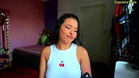 Morena Gostosa Says, Talk Dirty to Make You Cum?