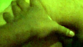 Delhi girlfriend sextape with friend, so hot!