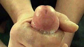 पहली बार प्रोस्टेट प्ले में वाइल्ड फीलिंग, गर्लफ्रेंड ने मेरा बड़ा लंड सहलाया