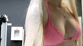 elza kom pink girl with big tits fetish