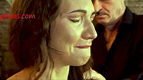 व्हिप सेशन के लिए तैयार कर रही है