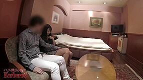 अरे, इन एशियन लड़कियों को बिना सेंसर देखो! 😍