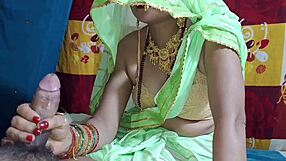 बाबू, इतनी गंदी बातें कैसे? सील टूट जाएगी!