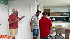 शुद्ध एला को चोदा पति शर्म से देखता रहा